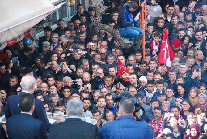 MHP LİDERi DEVLET BAHÇELİ AKHİSARLILAR İLE BULUŞTU